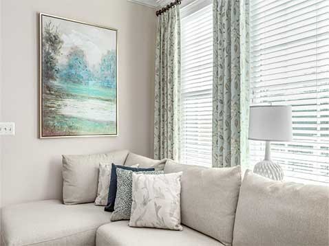 Hunter Douglas Dealer Image